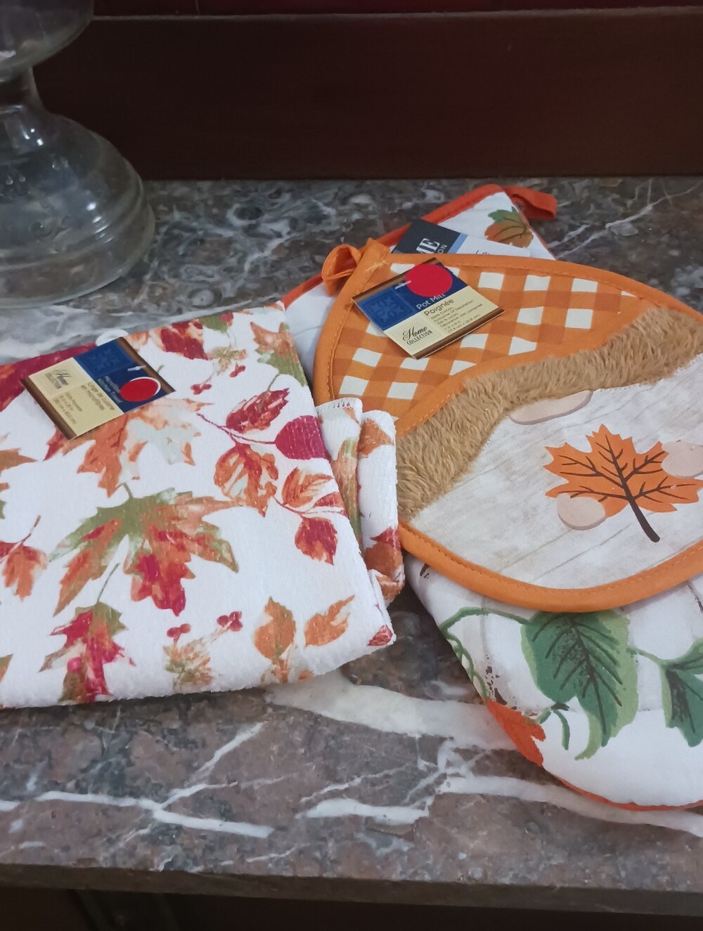 NWT Autumn Kitchen Oven Mitt, Towel, And Glove By Greenbrier International